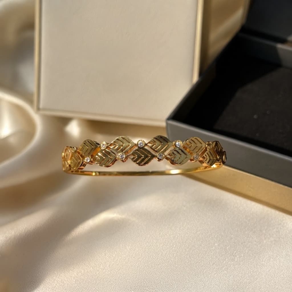 Luxury Gold Leaf Crystal Bracelet for Women – Waterproof Stainless Steel Cuff Bangle | Tarnish Resistant