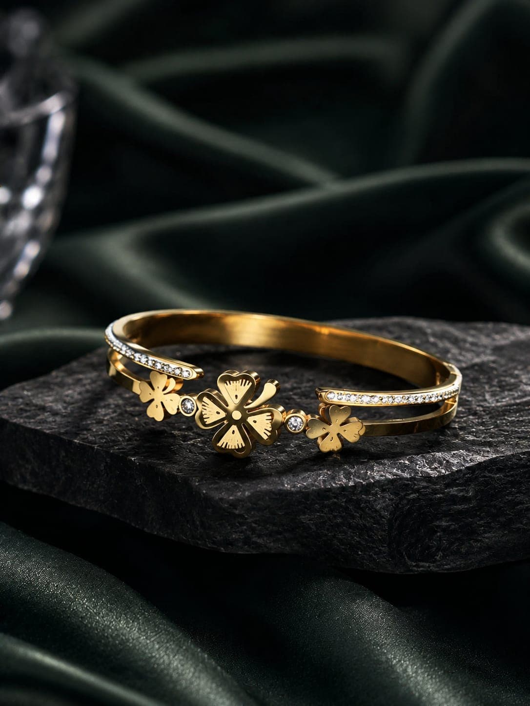 Luxury Four Leaf Clover Gold Cuff Bracelet for Women | Stainless Steel Crystal Open Bangle